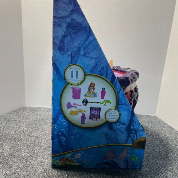 Disney The Little Mermaid Live Action Ursula’s Mystical Cauldron Playset NEW - Picture 6 of 11